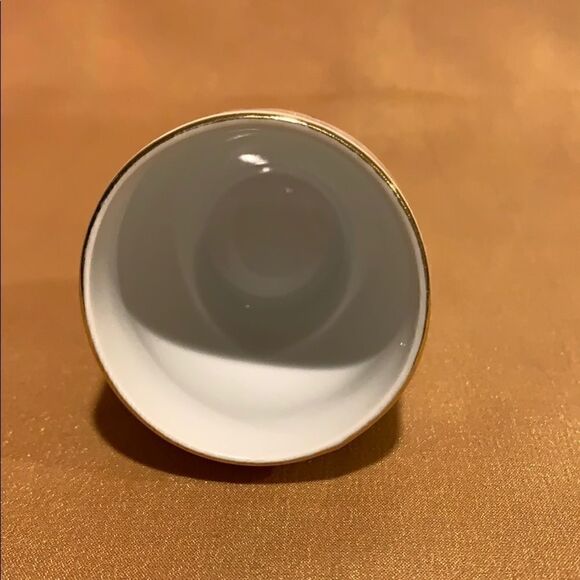 Pretty China Eggcup. - Picture 3 of 5